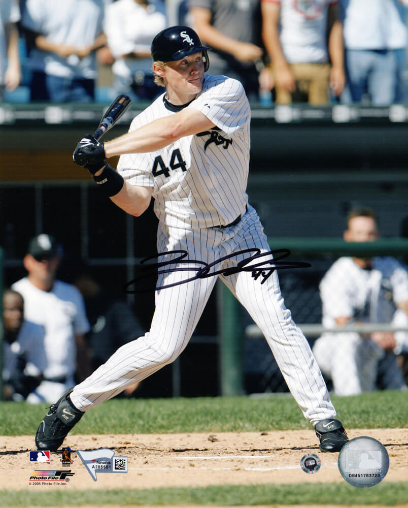 Brian Anderson Signed Chicago White Sox Batting Action 8x10 Photo - AND08P100 - Brian Anderson Signed Chicago White Sox Batting Action 8x10 Photo product image