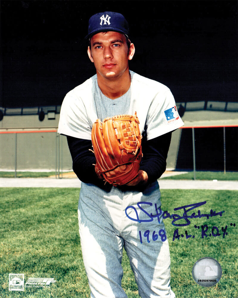 Stan Bahnsen Signed New York Yankees Pose 8x10 Photo w/1968 AL ROY - BAH08P101 - Stan Bahnsen Signed New York Yankees Pose 8x10 Photo w/1968 AL ROY product image
