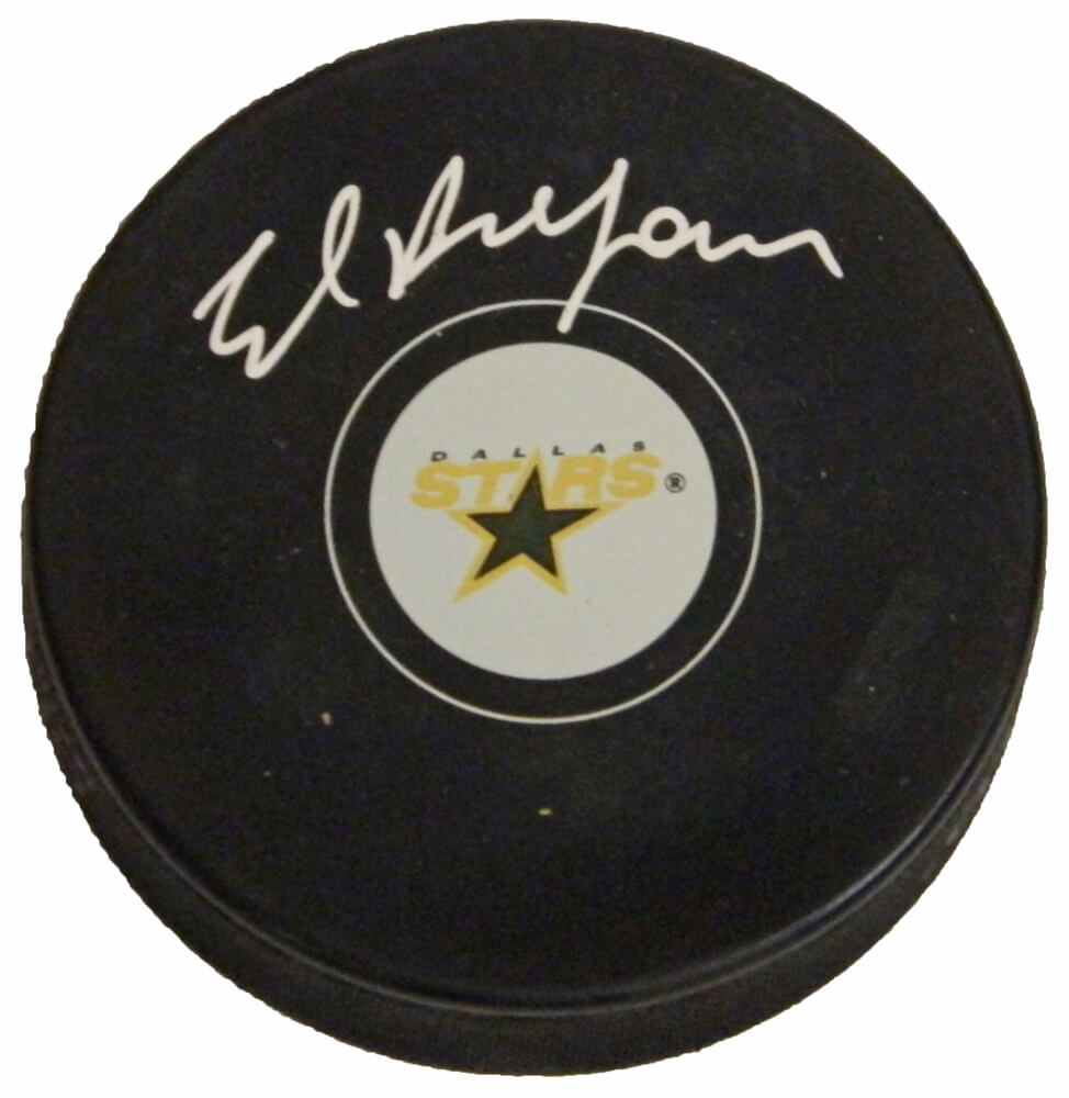 Ed Belfour Signed Dallas Stars Logo Hockey Puck - BELPUC403 - Ed Belfour Signed Dallas Stars Logo Hockey Puck product image