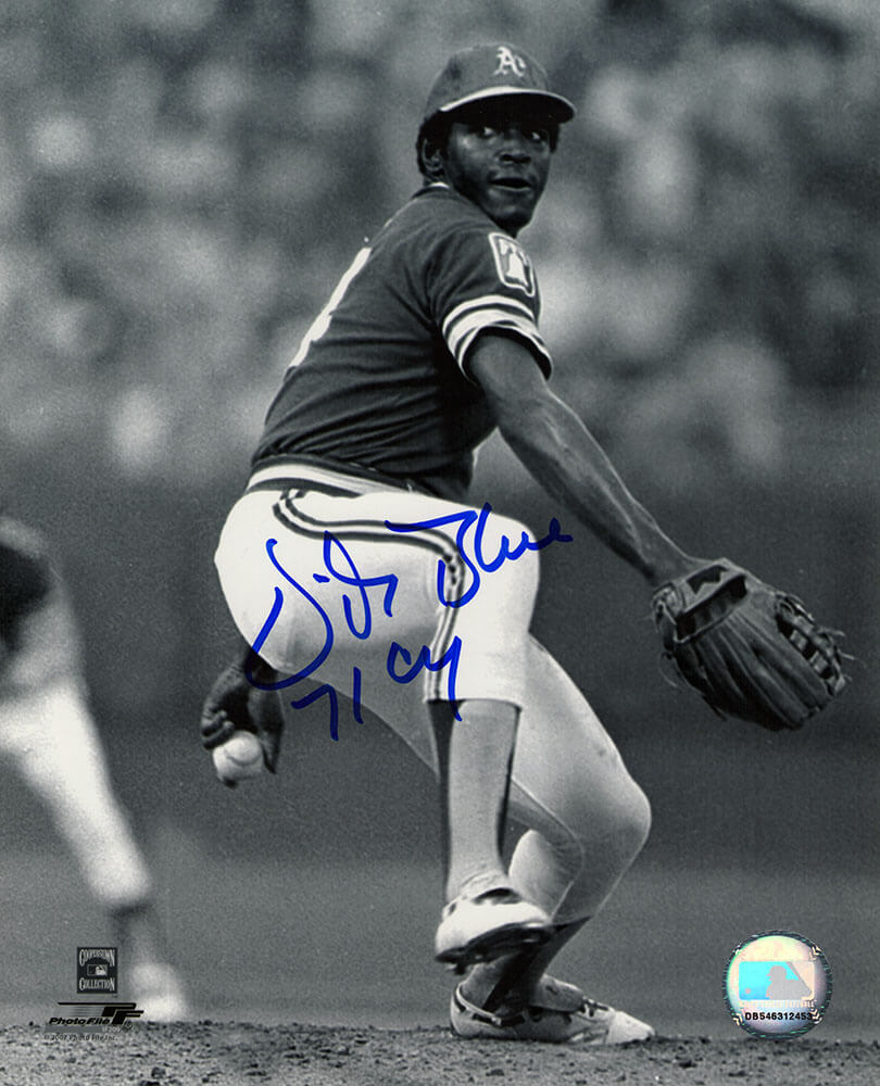 Vida Blue Signed Oakland A's B&W Pitching 8x10 Photo w/71 CY - BLU08P111TW - Vida Blue Signed Oakland A's B&W Pitching 8x10 Photo w/71 CY product image
