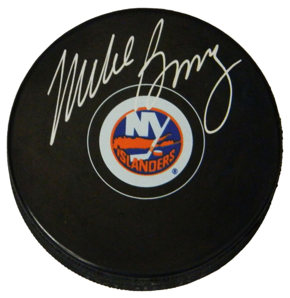 Mike Bossy Signed New York Islanders Logo Hockey Puck - BOSPUC400 - Mike Bossy Signed New York Islanders Logo Hockey Puck product image