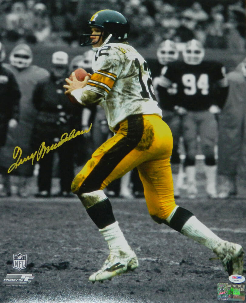 Terry Bradshaw Signed Pittsburgh Steelers Action Spotlight 16x20 Photo - BRA16P302 - Terry Bradshaw Signed Pittsburgh Steelers Action Spotlight 16x20 Photo product image
