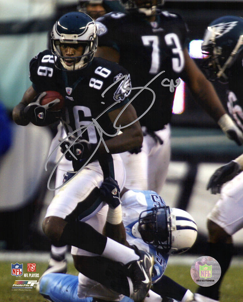 Reggie Brown Signed Philadelphia Eagles Action vs Titans 8x10 Photo - BRO08P375TW - Reggie Brown Signed Philadelphia Eagles Action vs Titans 8x10 Photo product image