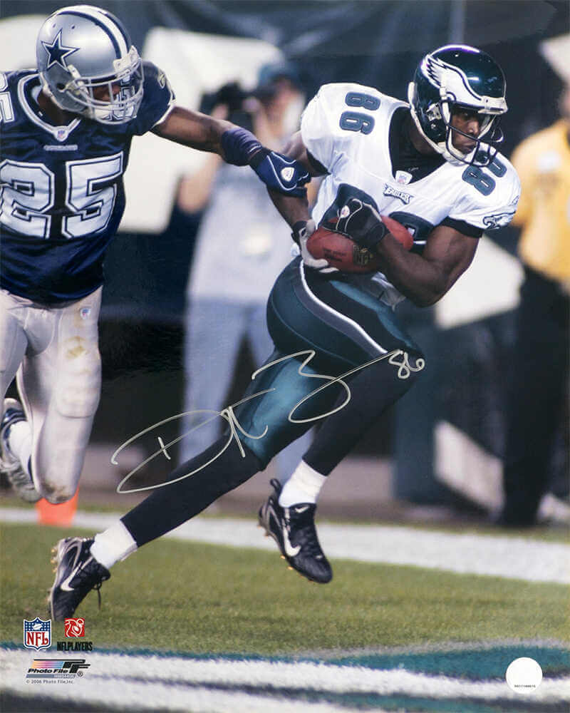 Reggie Brown Signed Philadelphia Eagles White Jersey Action 16x20 Photo - BRO16P345 - Reggie Brown Signed Philadelphia Eagles White Jersey Action 16x20 Photo product image