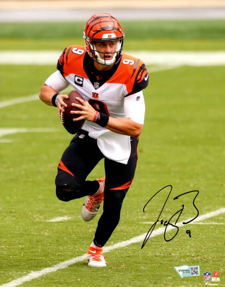 Joe Burrow Signed Cincinnati Bengals With Football Action 8x10 Photo (Fanatics) - BUR08P321 - Joe Burrow Signed Cincinnati Bengals With Football Action 8x10 Photo (Fanatics) product image