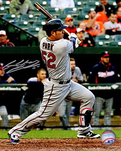 Byung Ho Park Signed Minnesota Twins 1st MLB Base Hit Action 8x10 Photo - PAR08P101 - Byung Ho Park Signed Minnesota Twins 1st MLB Base Hit Action 8x10 Photo product image