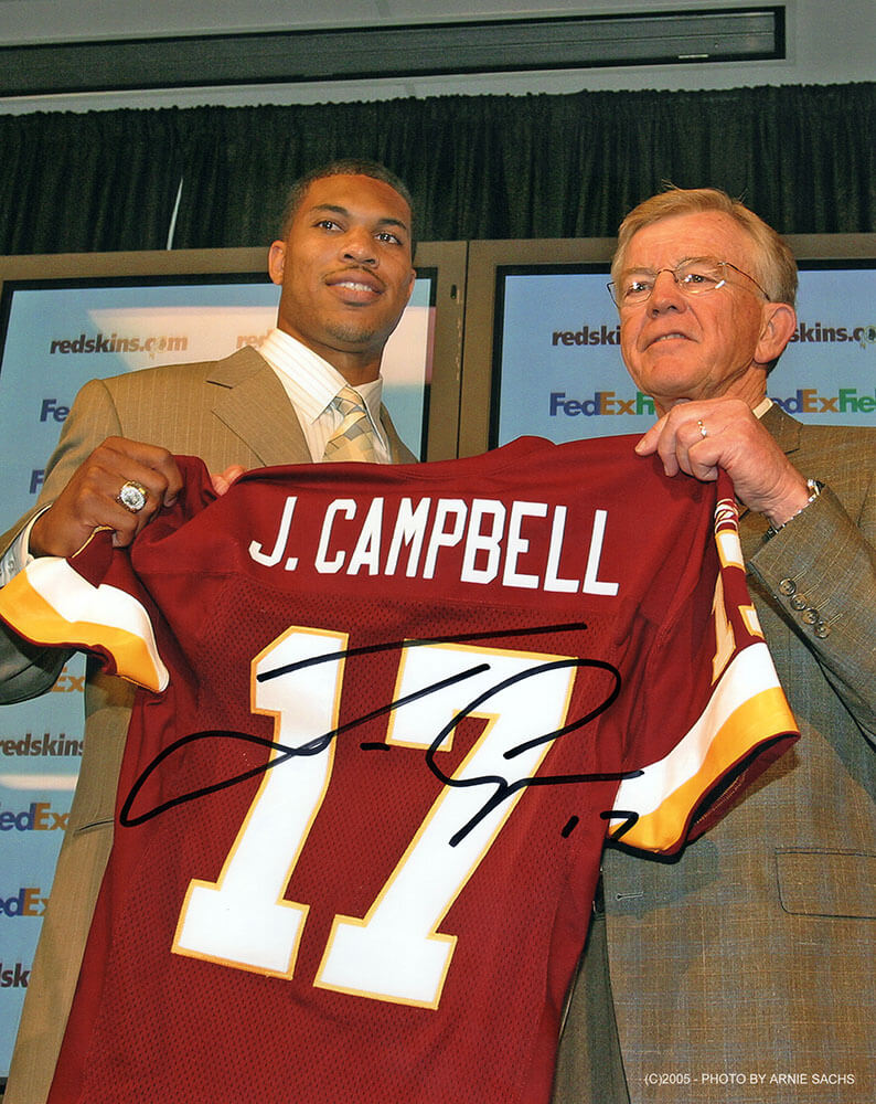 Jason Campbell Signed Washington Football Team Draft Day Holding Jersey 8x10 Photo - CAM08P311TW - Jason Campbell Signed Washington Football Team Draft Day Holding Jersey 8x10 Photo product image