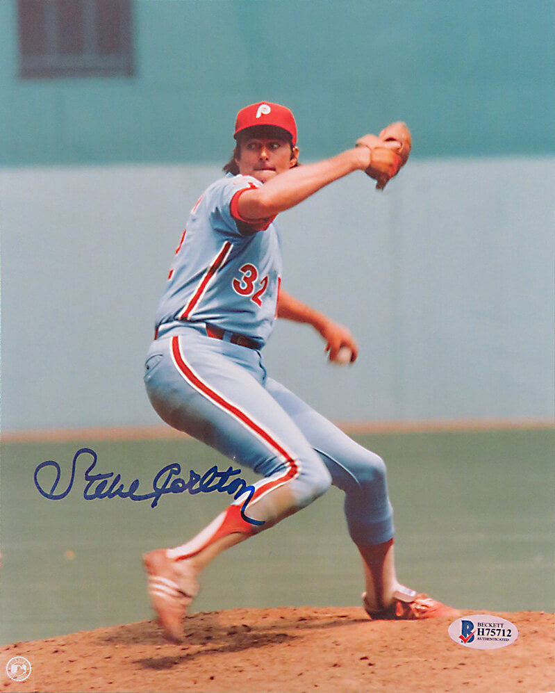 Steve Carlton Signed Philadelphia Phillies Pitching Action 8x10 Photo (Beckett) - CAR08P102 - Steve Carlton Signed Philadelphia Phillies Pitching Action 8x10 Photo (Beckett) product image