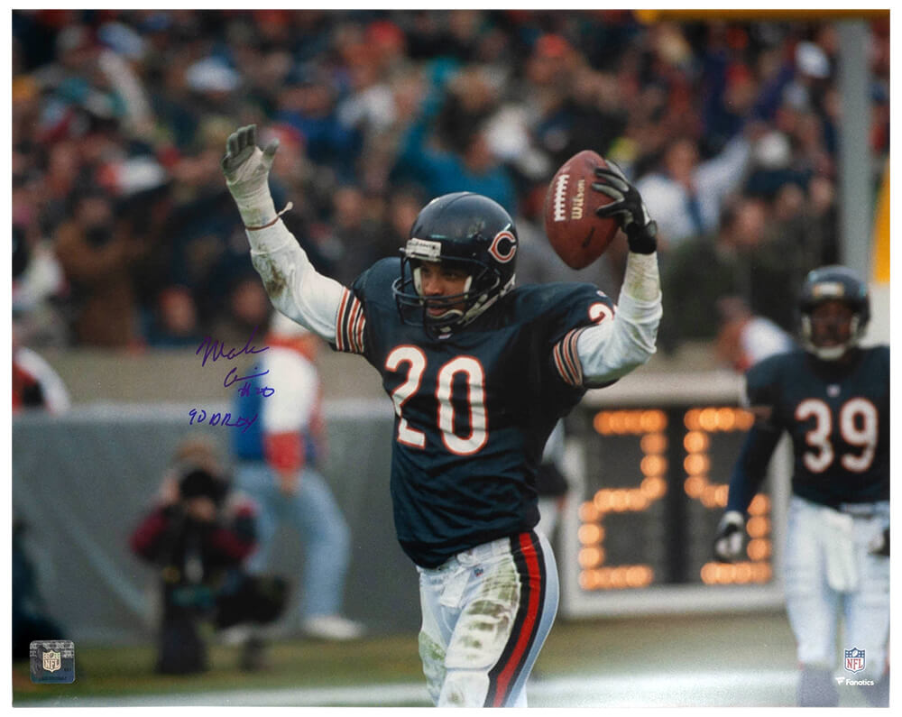 Mark Carrier Signed Chicago Bears Arms Raised With Football 16x20 Photo w/90 DROY - CAR16P310 - Mark Carrier Signed Chicago Bears Arms Raised With Football 16x20 Photo w/90 DROY product image