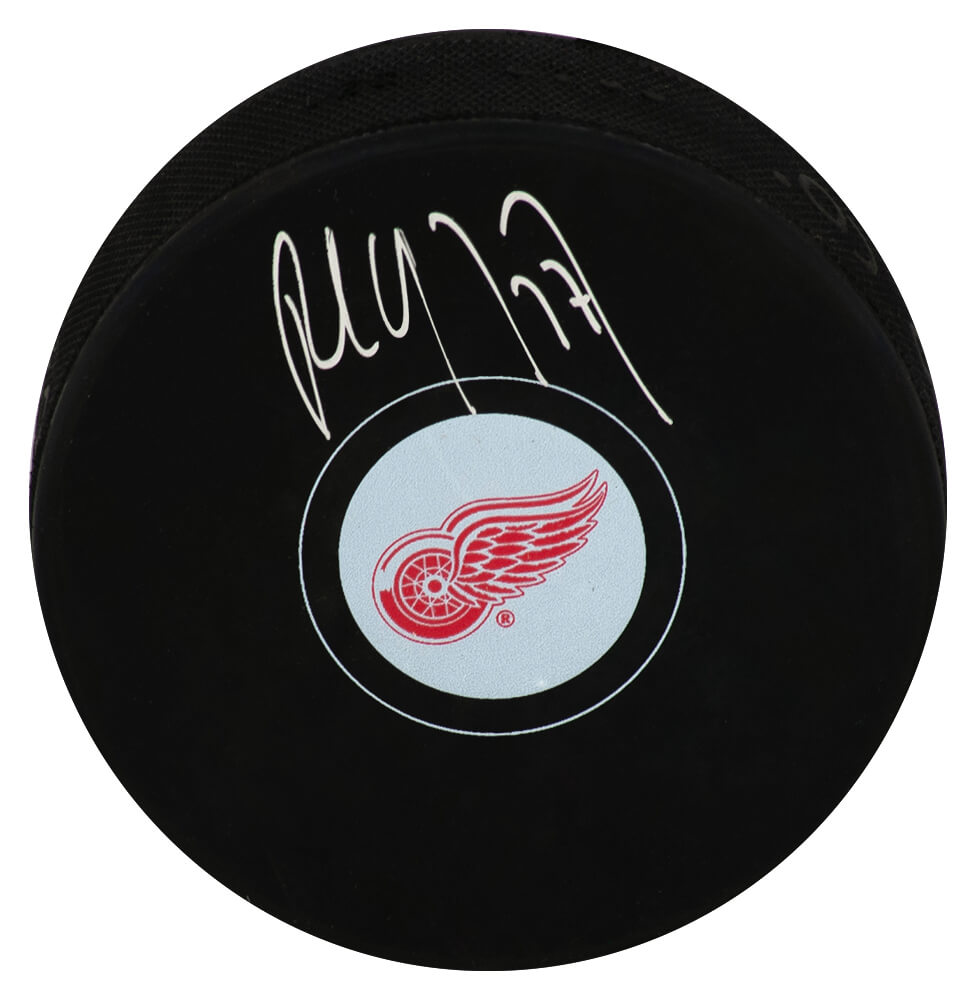 Paul Coffey Signed Detroit Red Wings Logo Hockey Puck - COFPUC408 - Paul Coffey Signed Detroit Red Wings Logo Hockey Puck product image