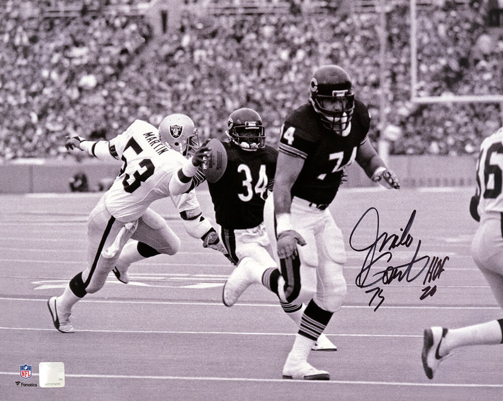 Jim Covert Signed Chicago Bears B&W Action 16x20 Photo w/HOF'20 - COV16P300 - Jim Covert Signed Chicago Bears B&W Action 16x20 Photo w/HOF'20 product image