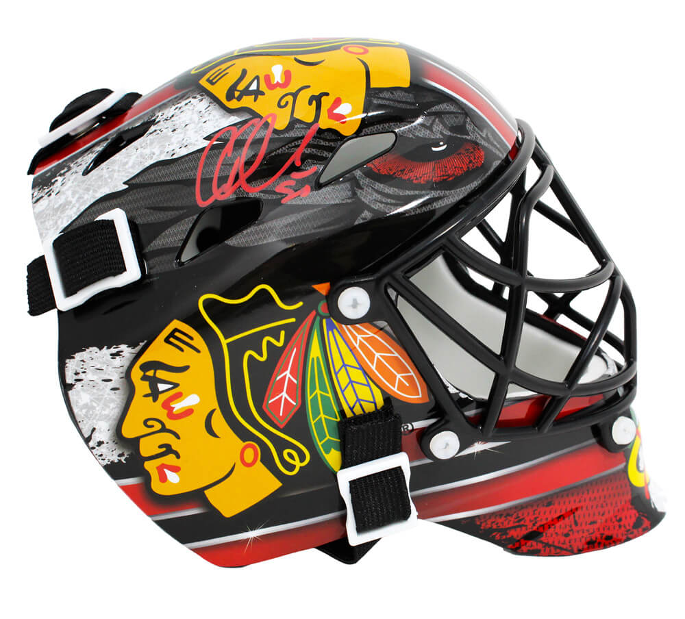 Corey Crawford Signed Chicago Blackhawks Mini Hockey Goalie Mask - CRAMIN401 - Corey Crawford Signed Chicago Blackhawks Mini Hockey Goalie Mask product image
