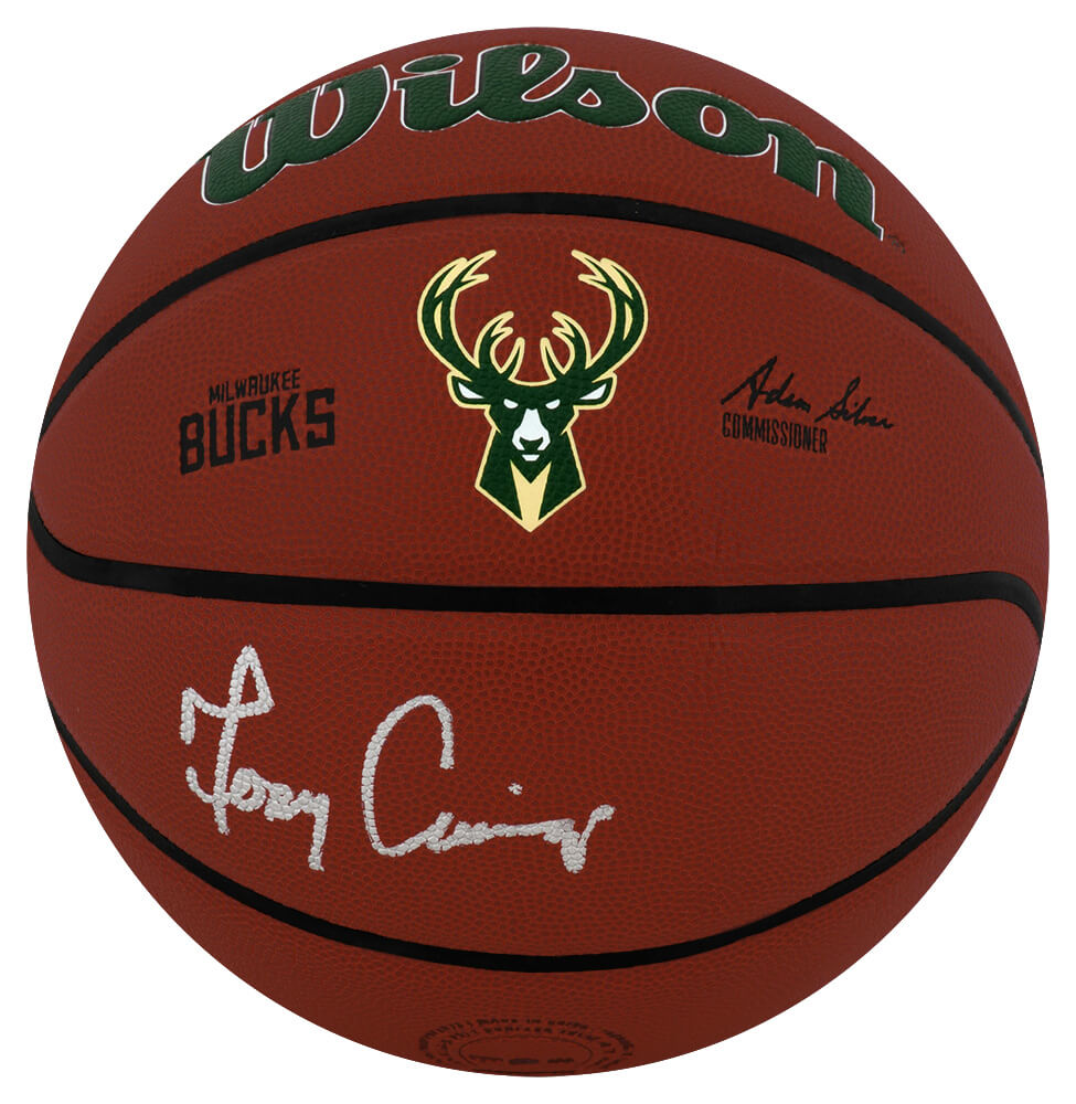 Terry Cummings Signed Milwaukee Bucks Logo Wilson Alliance NBA Basketball - CUMBSK201 - Terry Cummings Signed Milwaukee Bucks Logo Wilson Alliance NBA Basketball product image