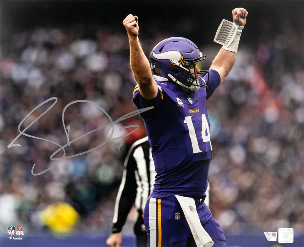 Sam Darnold Signed Minnesota Vikings Passing 16x20 Photo - (Fanatics) - DAR16P300 - Sam Darnold Signed Minnesota Vikings Passing 16x20 Photo - (Fanatics) product image
