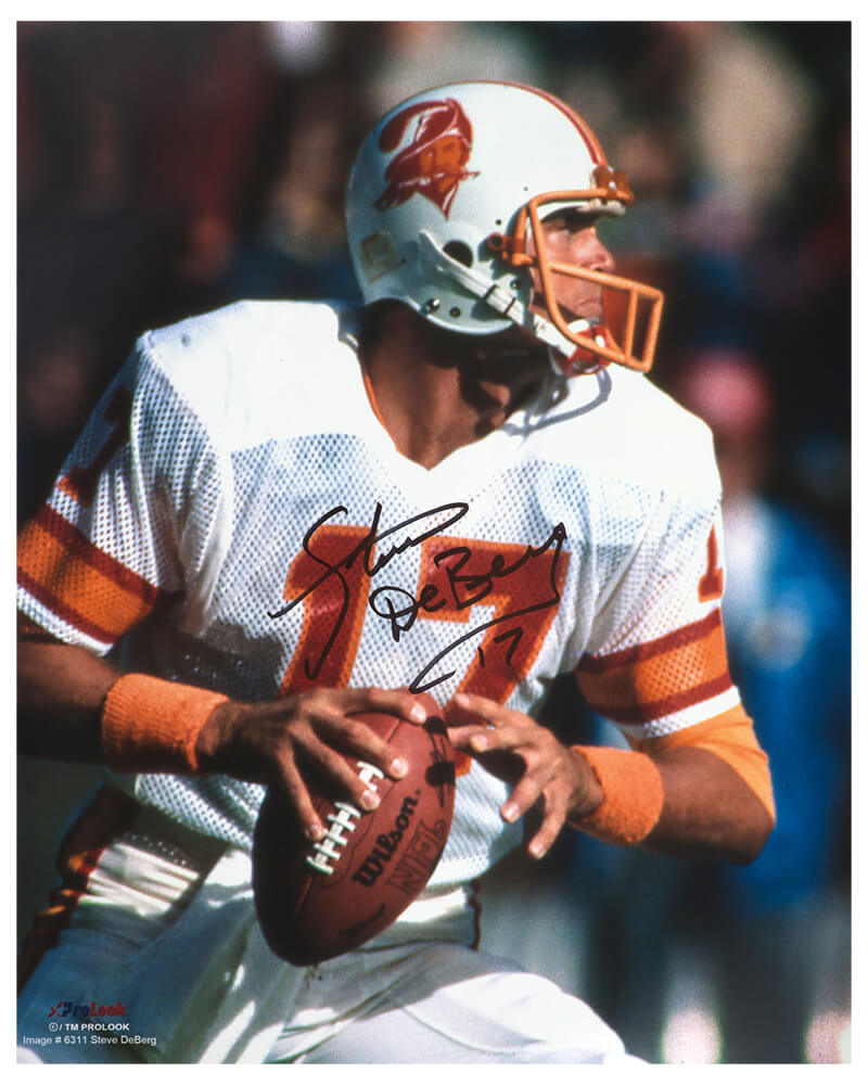 Steve DeBerg Signed Tampa Bay Buccaneers Dropback Action 16x20 Photo - DEB16P300 - Steve DeBerg Signed Tampa Bay Buccaneers Dropback Action 16x20 Photo product image