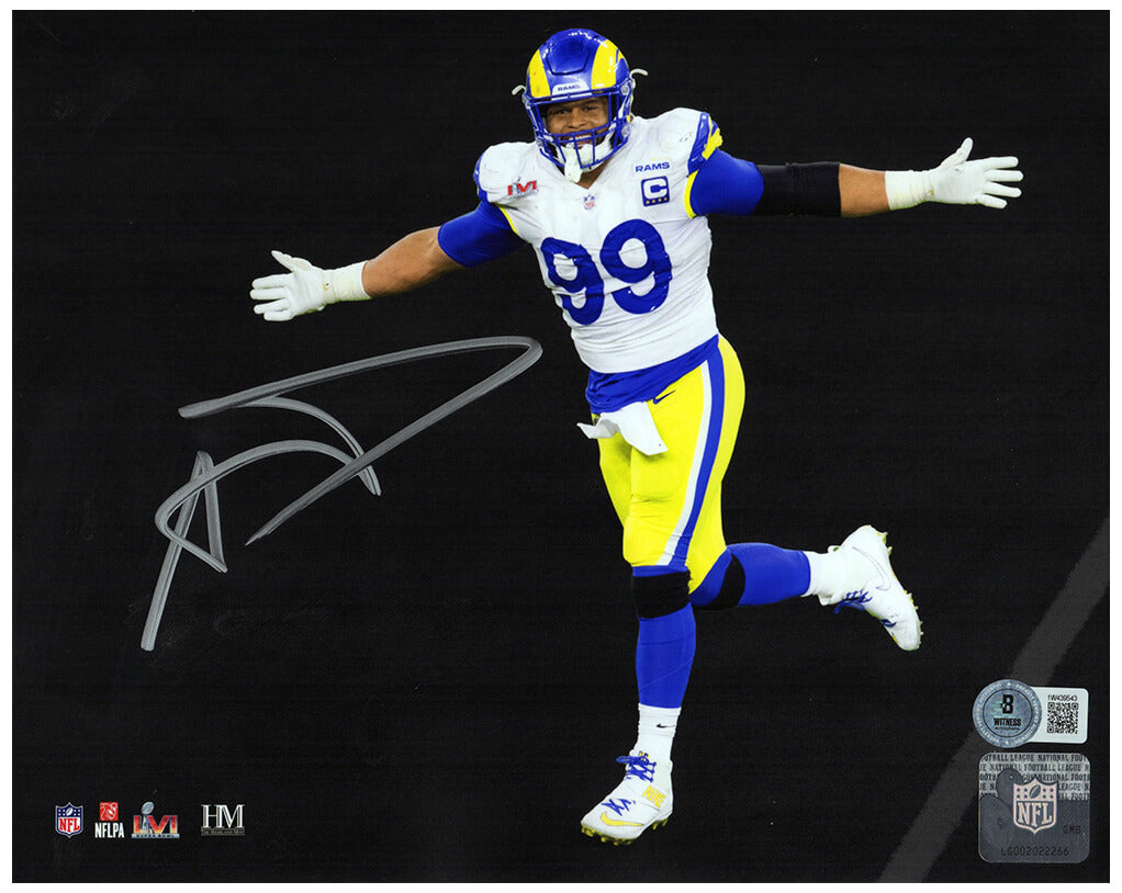 Aaron Donald Signed Los Angeles Rams Super Bowl LVI Spotlight 8x10 Photo (Beckett) - DON08P310 - Aaron Donald Signed Los Angeles Rams Super Bowl LVI Spotlight 8x10 Photo (Beckett) product image