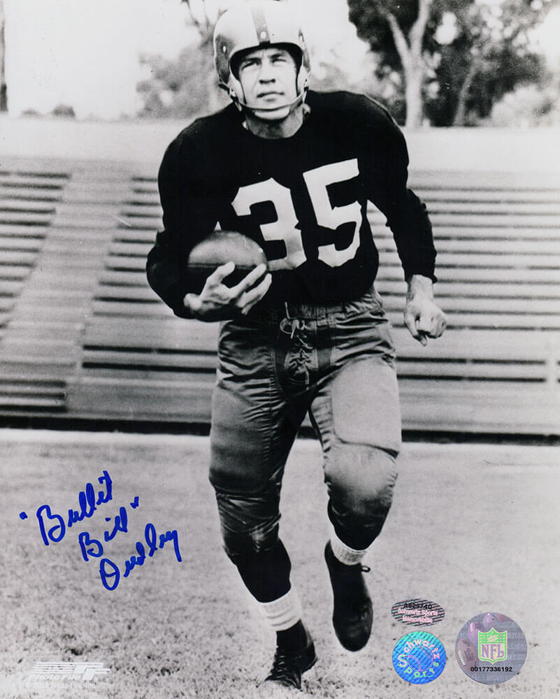 Bill Dudley Signed Steelers B&W Pose With Football 8x10 Photo w/Bullet - DUD08P300TW - Bill Dudley Signed Steelers B&W Pose With Football 8x10 Photo w/Bullet product image