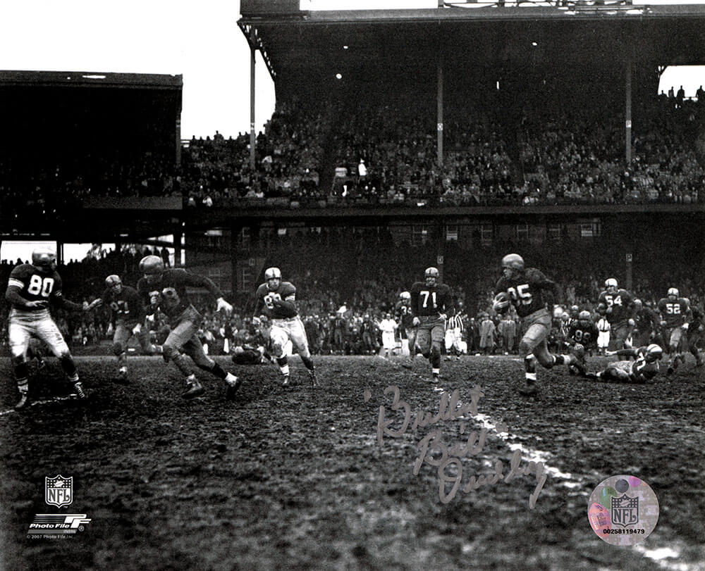 Bill Dudley Signed Steelers B&W Action 8x10 Photo w/Bullet - DUD08P301TW - Bill Dudley Signed Steelers B&W Action 8x10 Photo w/Bullet product image