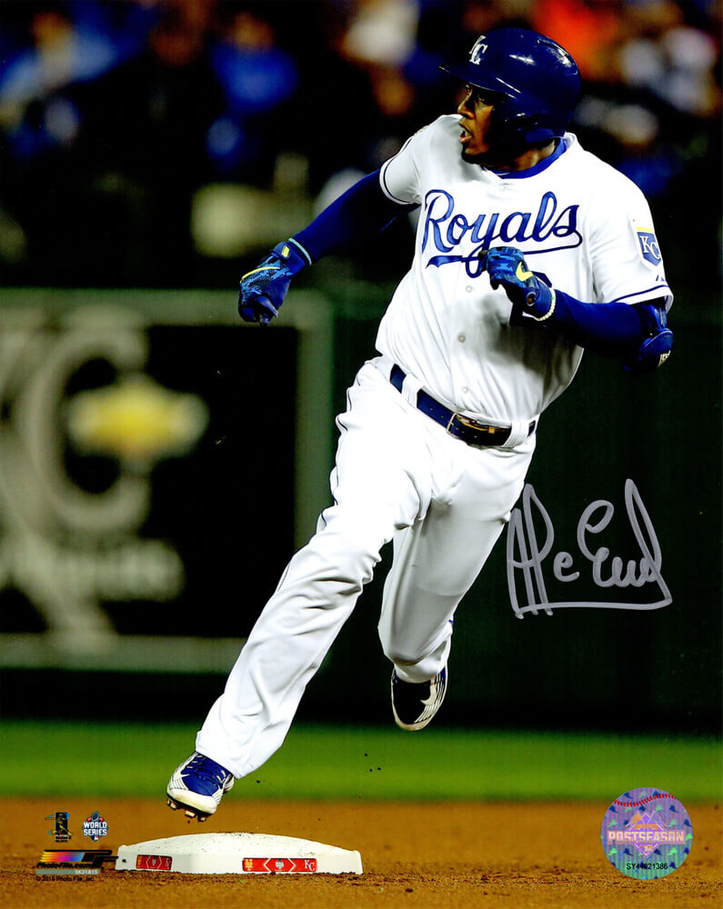 Alcides Escobar Signed Kansas City Royals 2015 World Series Running Bases 8x10 Photo - ESC08P100 - Alcides Escobar Signed Kansas City Royals 2015 World Series Running Bases 8x10 Photo product image