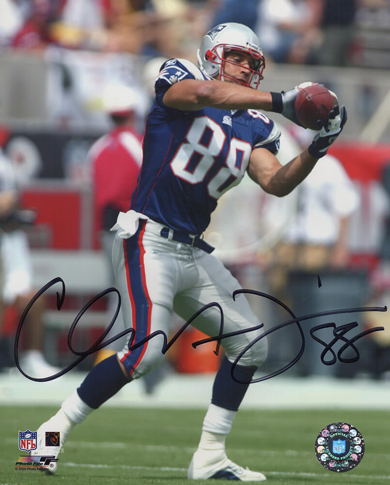 Christian Fauria Signed New England Patriots Catching Ball 8x10 Photo - FAU08P310 - Christian Fauria Signed New England Patriots Catching Ball 8x10 Photo product image