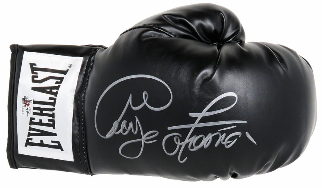 George Foreman Signed Everlast Black Full Size Boxing Glove - FORGLV503 - George Foreman Signed Everlast Black Full Size Boxing Glove product image