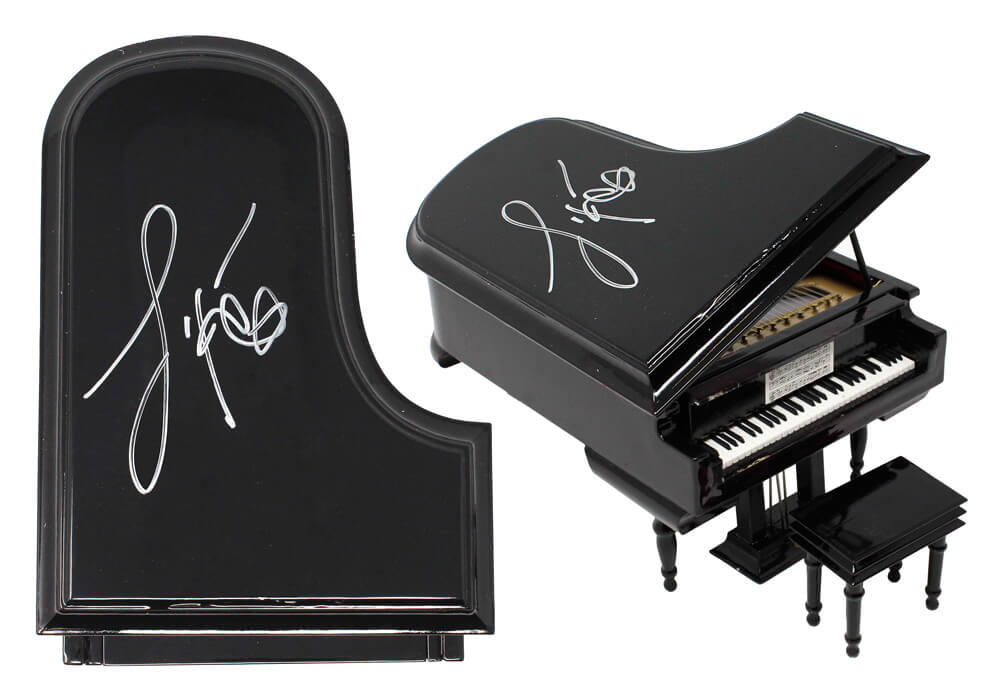 Jamie Foxx Signed Black Baby Grand Mini Piano - FOXOTH530 - Jamie Foxx Signed Black Baby Grand Mini Piano product image