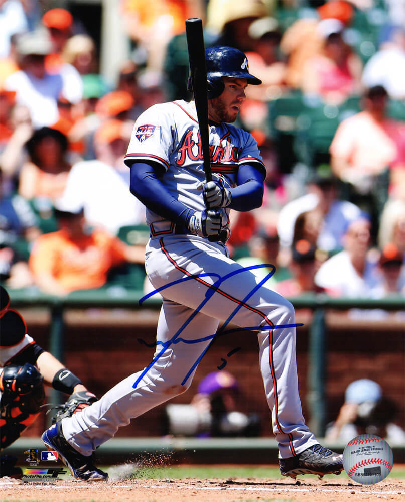 Freddie Freeman Signed Atlanta Braves Swinging Action 8x10 Photo - FRE08P112 - Freddie Freeman Signed Atlanta Braves Swinging Action 8x10 Photo product image