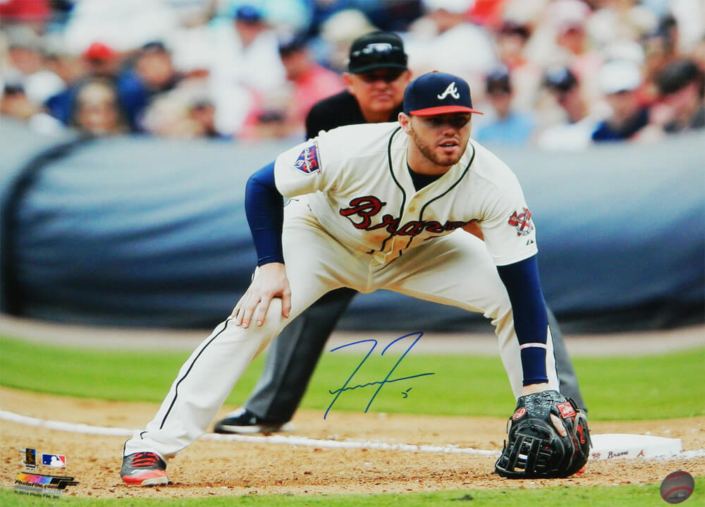 Freddie Freeman Signed Atlanta Braves Fielding Stance Action 16x20 Photo - FRE16P112 - Freddie Freeman Signed Atlanta Braves Fielding Stance Action 16x20 Photo product image