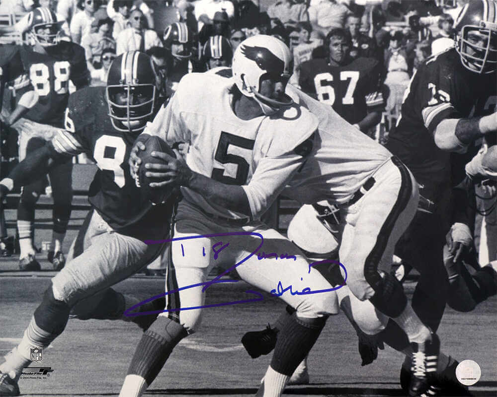 Roman Gabriel Signed Philadelphia Eagles B&W Action 16x20 Photo - GAB16P301TW - Roman Gabriel Signed Philadelphia Eagles B&W Action 16x20 Photo product image