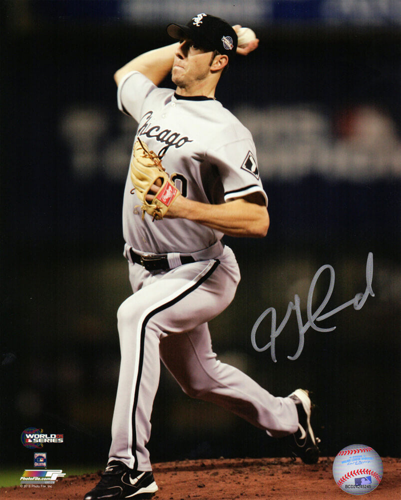 Jon Garland Signed Chicago White Sox 2005 World Series Pitching Action 8x10 Photo - GAR08P101 - Jon Garland Signed Chicago White Sox 2005 World Series Pitching Action 8x10 Photo product image