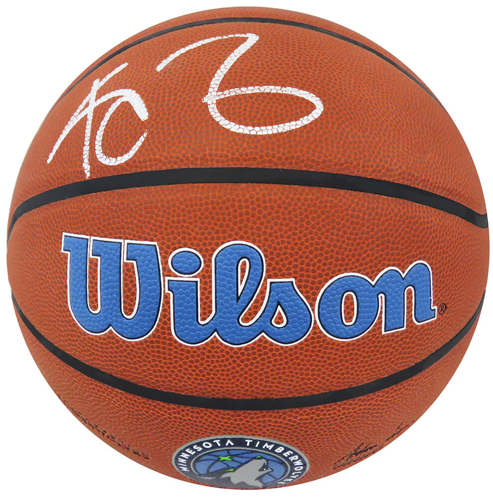 Kevin Garnett Signed Wilson Minnesota Timberwolves Logo NBA Basketball - GARBSK204 - Kevin Garnett Signed Wilson Minnesota Timberwolves Logo NBA Basketball product image
