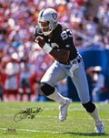 Willie Gault Signed Oakland Raiders Black Jersey Action 16x20 Photo - GAU16P302 - Willie Gault Signed Oakland Raiders Black Jersey Action 16x20 Photo product image
