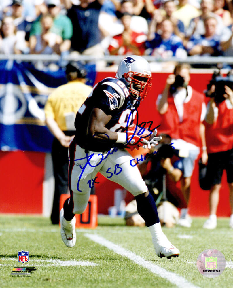 Daniel Graham Signed New England Patriots 8x10 Photo w/2x SB Champs - GRA08P305 - Daniel Graham Signed New England Patriots 8x10 Photo w/2x SB Champs product image