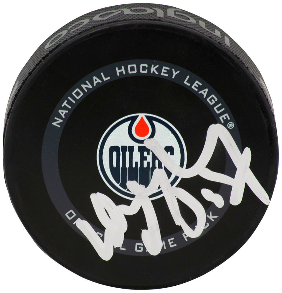 Wayne Gretzky Signed Edmonton Oilers Official Game Hockey Puck - (JSA COA) - GREPUC416 - Wayne Gretzky Signed Edmonton Oilers Official Game Hockey Puck - (JSA COA) product image