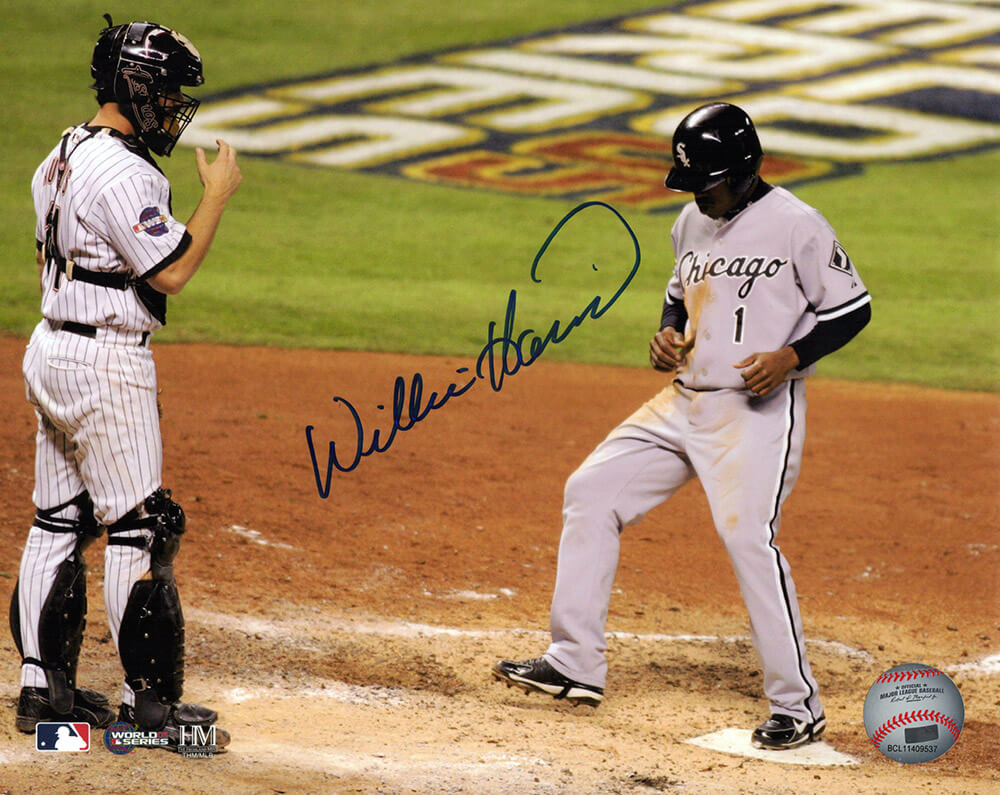 Willie Harris Signed Chicago White Sox 2005 World Series Winning Run 8x10 Photo - HAR08P121 - Willie Harris Signed Chicago White Sox 2005 World Series Winning Run 8x10 Photo product image