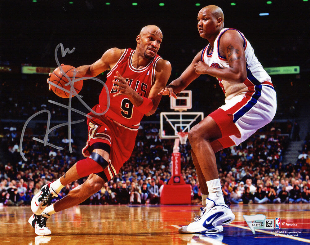 Ron Harper Signed Chicago Bulls 8x10 Photo - HAR08P200 - Ron Harper Signed Chicago Bulls 8x10 Photo product image