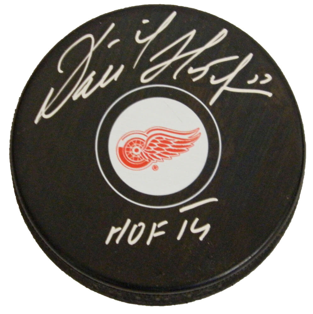 Dominik Hasek Signed Detroit Red Wings Logo Hockey Puck w/HOF'14 - HASPUC402 - Dominik Hasek Signed Detroit Red Wings Logo Hockey Puck w/HOF'14 product image