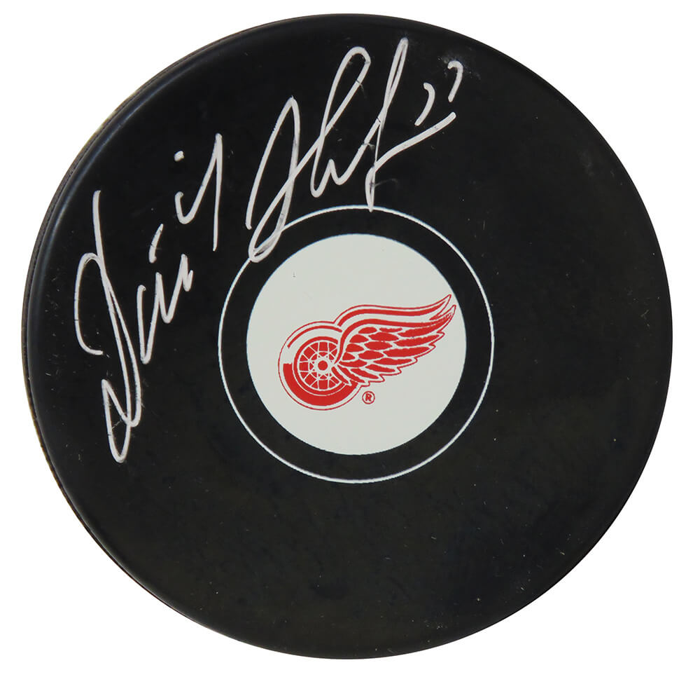 Dominik Hasek Signed Detroit Red Wings Logo Hockey Puck - HASPUC411 - Dominik Hasek Signed Detroit Red Wings Logo Hockey Puck product image