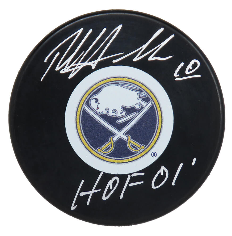 Dale Hawerchuk Signed Buffalo Sabres Logo Hockey Puck w/HOF'01 - HAWPUC400 - Dale Hawerchuk Signed Buffalo Sabres Logo Hockey Puck w/HOF'01 product image