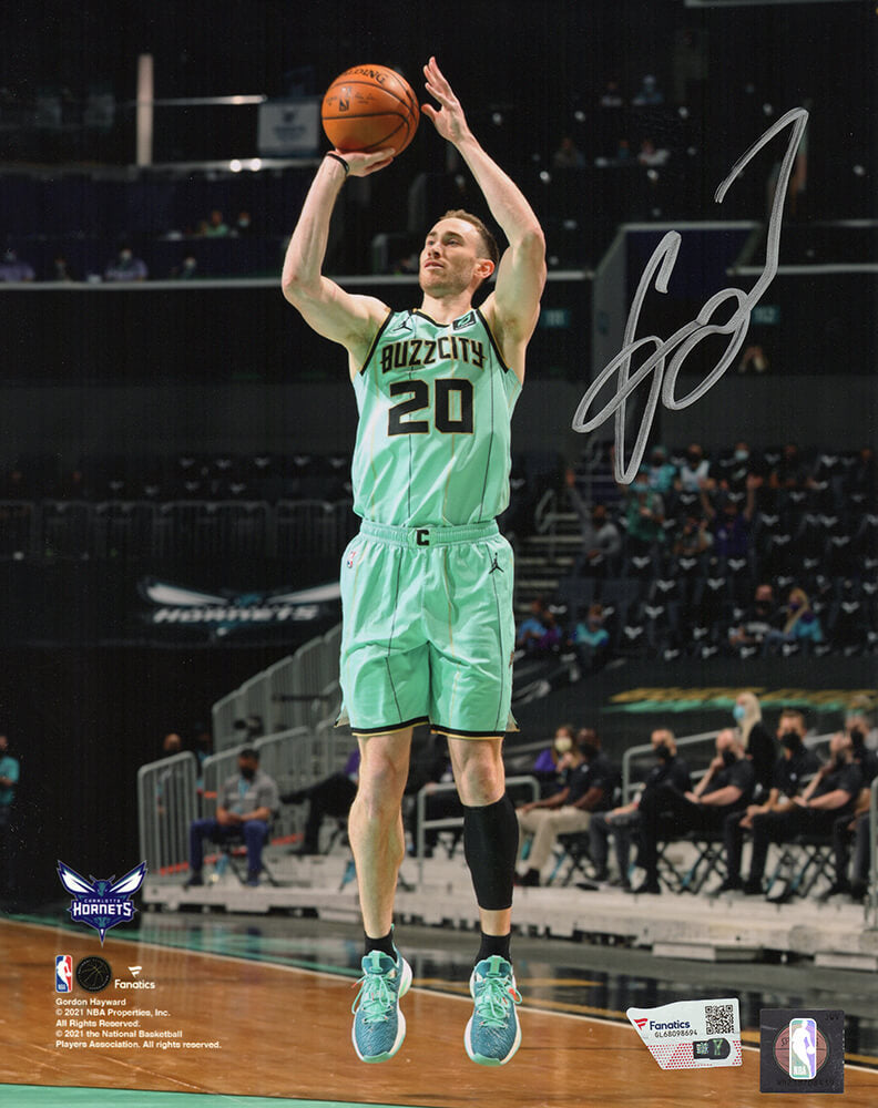 Gordon Hayward Signed Charlotte Hornets Shooting Teal Jersey Action 8x10 Photo - (Fanatics) - HAY08P231 - Gordon Hayward Signed Charlotte Hornets Shooting Teal Jersey Action 8x10 Photo - (Fanatics) product image