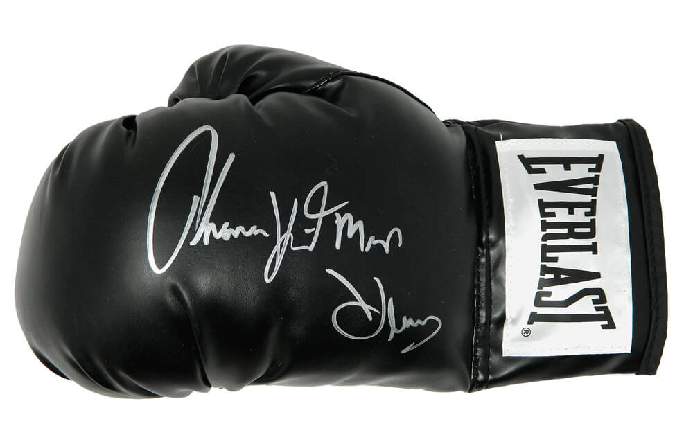 Thomas Hearns Signed Everlast Black Boxing Glove w/Hitman - HEAGLV501 - Thomas Hearns Signed Everlast Black Boxing Glove w/Hitman product image