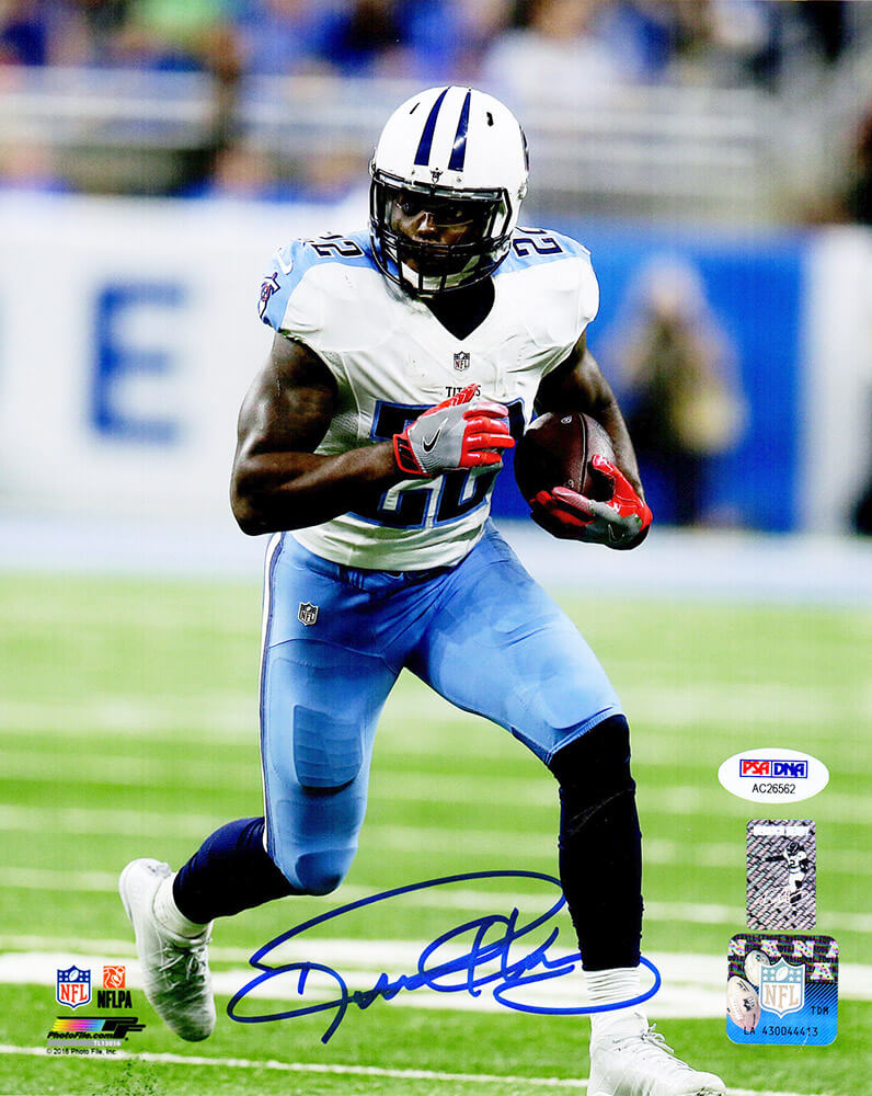 Derrick Henry Signed Tennessee Titans Running Action 8x10 Photo (PSA/DNA) - HEN08P311 - Derrick Henry Signed Tennessee Titans Running Action 8x10 Photo (PSA/DNA) product image