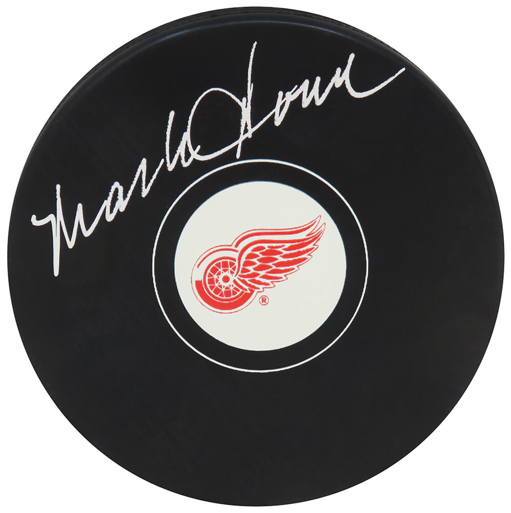 Mark Howe Signed Red Wings Team Logo Hockey Puck - HOWPUC423 - Mark Howe Signed Red Wings Team Logo Hockey Puck product image