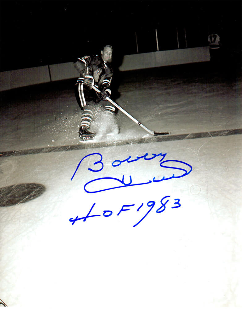 Bobby Hull Signed Blackhawks On Ice B&W 8x10 Photo w/HOF 1983 - HUL08P423 - Bobby Hull Signed Blackhawks On Ice B&W 8x10 Photo w/HOF 1983 product image