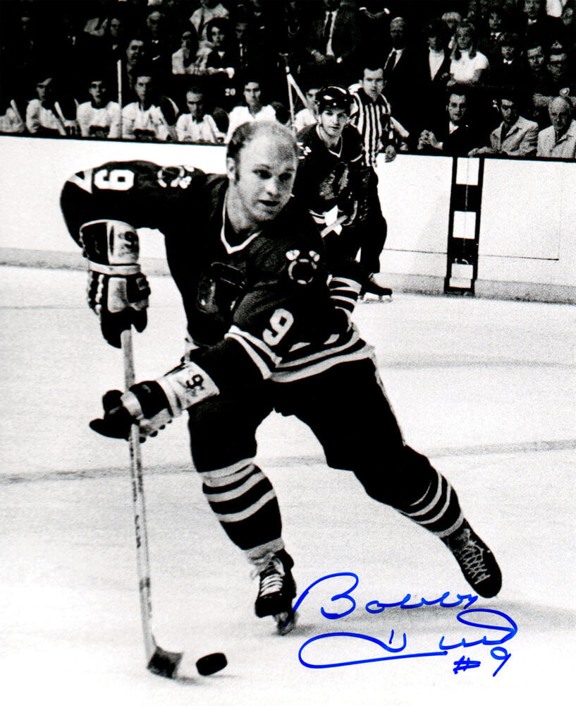 Bobby Hull Signed Chicago Blackhawks B&W With Puck 8x10 Photo - HUL08P443 - Bobby Hull Signed Chicago Blackhawks B&W With Puck 8x10 Photo product image
