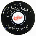 Brett Hull Signed Detroit Red Wings Logo Hockey Puck w/HOF 2009 - HULPUC478 - Brett Hull Signed Detroit Red Wings Logo Hockey Puck w/HOF 2009 product image