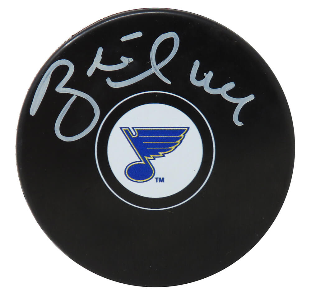 Brett Hull Signed St Louis Blue Logo Hockey Puck (Beckett) - HULPUC488 - Brett Hull Signed St Louis Blue Logo Hockey Puck (Beckett) product image