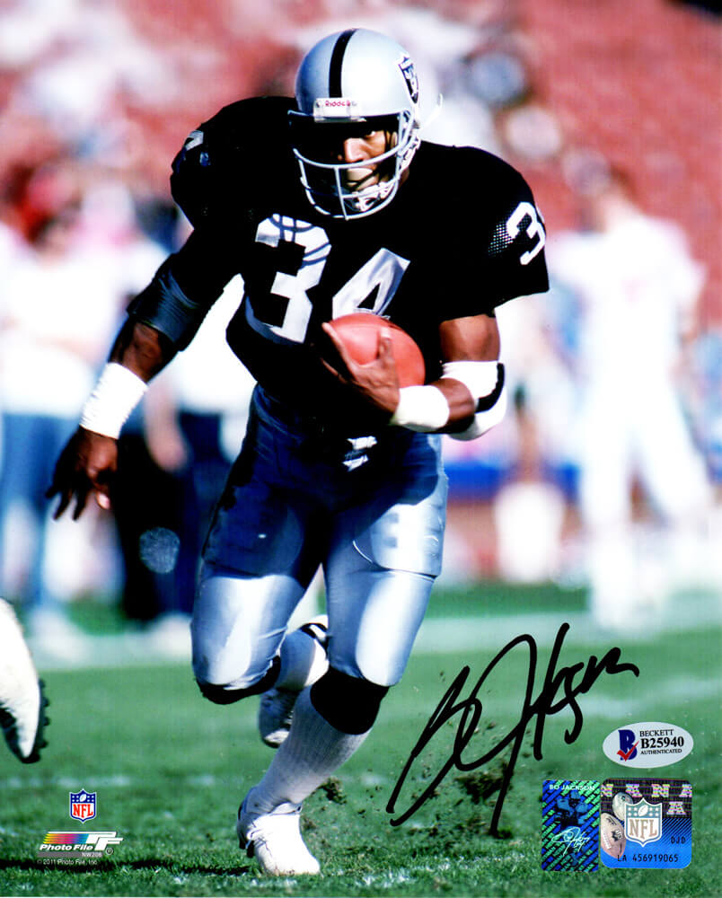 Bo Jackson Signed Raiders Running With Football 8x10 Photo (Beckett) - JAC08P300 - Bo Jackson Signed Raiders Running With Football 8x10 Photo (Beckett) product image