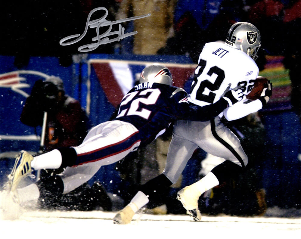 James Jett Signed Raiders Snow Game Catch 8x10 Photo - JET08P301MYS - James Jett Signed Raiders Snow Game Catch 8x10 Photo product image