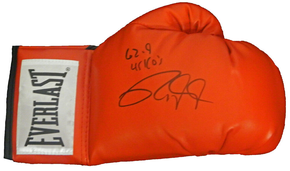 Roy Jones Jr Signed Everlast Red Boxing Glove w/62-9, 45 KO's - JONGLV507 - Roy Jones Jr Signed Everlast Red Boxing Glove w/62-9, 45 KO's product image